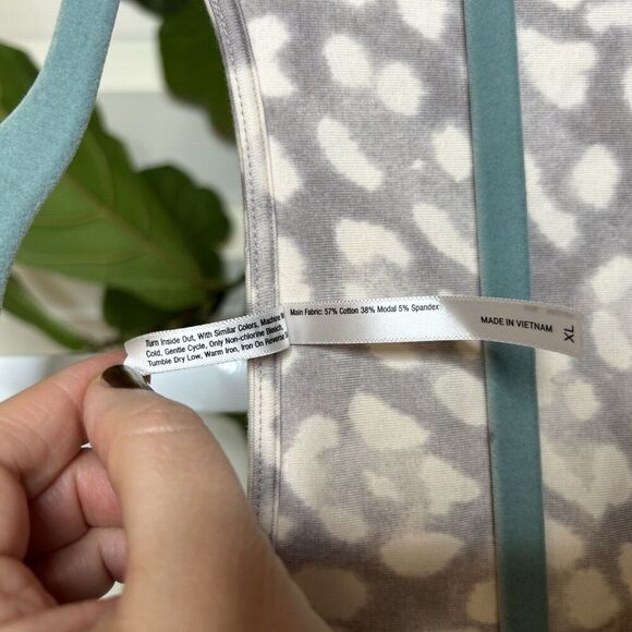 Soma Sleepshirt Long Sleeves Jaguar Print Taupe Color Size XL NEW - Picture 5 of 7